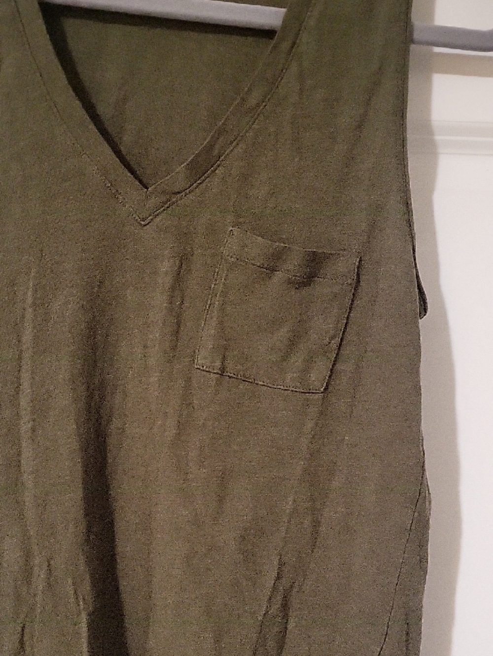 Madewell Olive Green V-Neck Pocket Tank Top Small Sleeveless Casual Tee - Picture 6 of 7